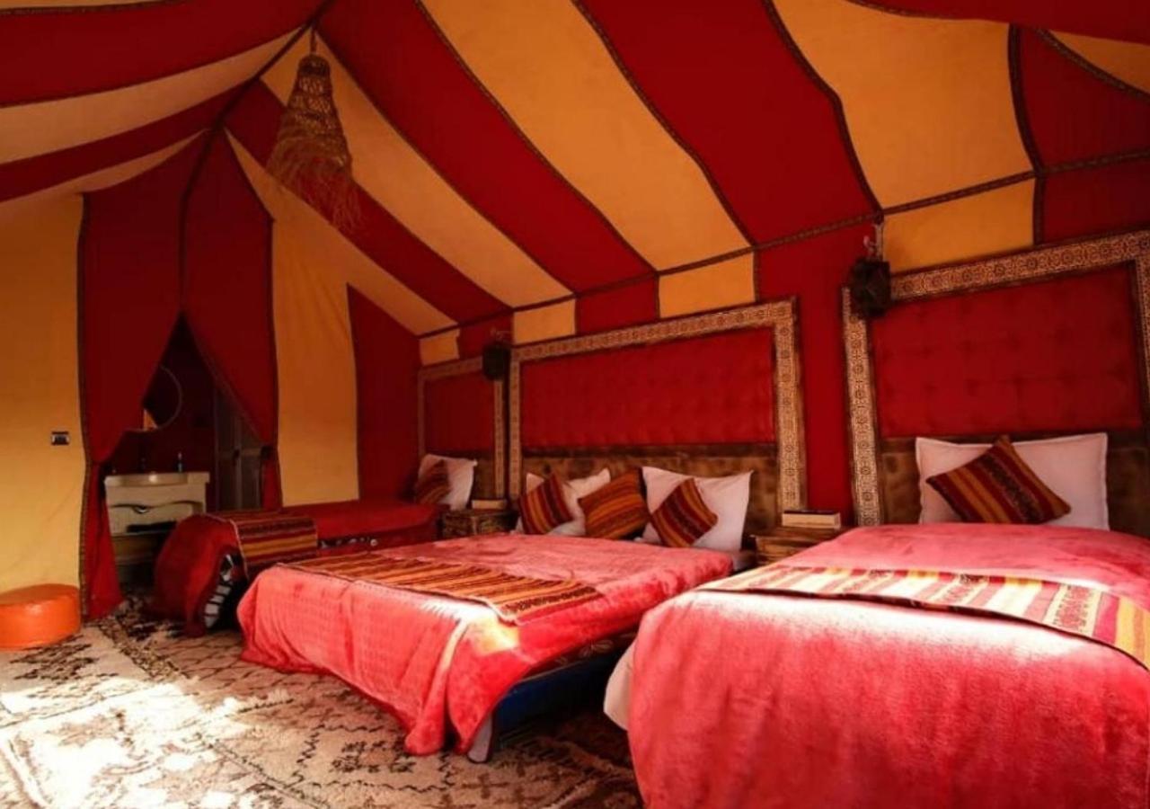 ホテル Amazing Luxury Camp メルズーガ エクステリア 写真