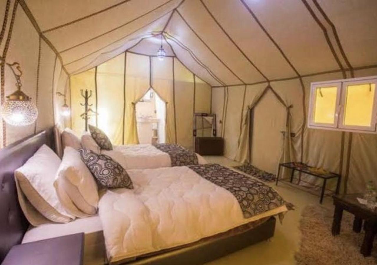 ホテル Amazing Luxury Camp メルズーガ エクステリア 写真
